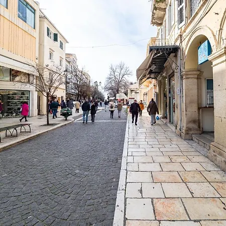 Nefertiti * Corfu (city)