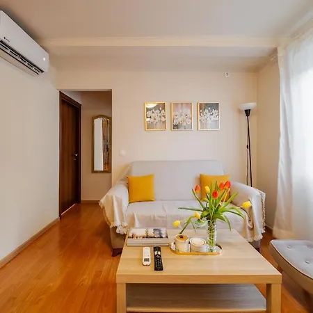 Nefertiti Corfu (city)